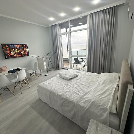 Bi Residence Sea View Luxury Батумі Екстер'єр фото