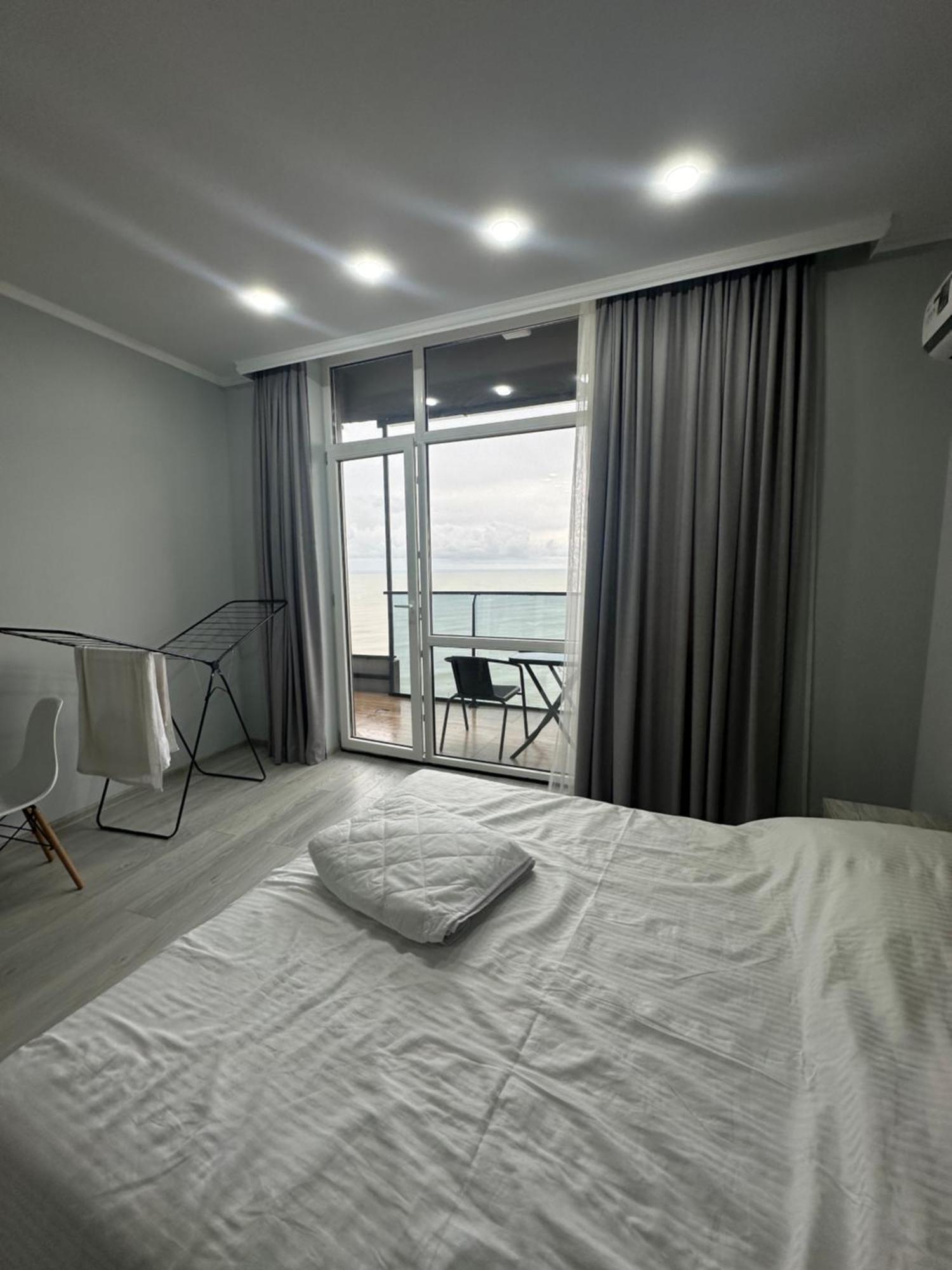 Bi Residence Sea View Luxury Батумі Екстер'єр фото