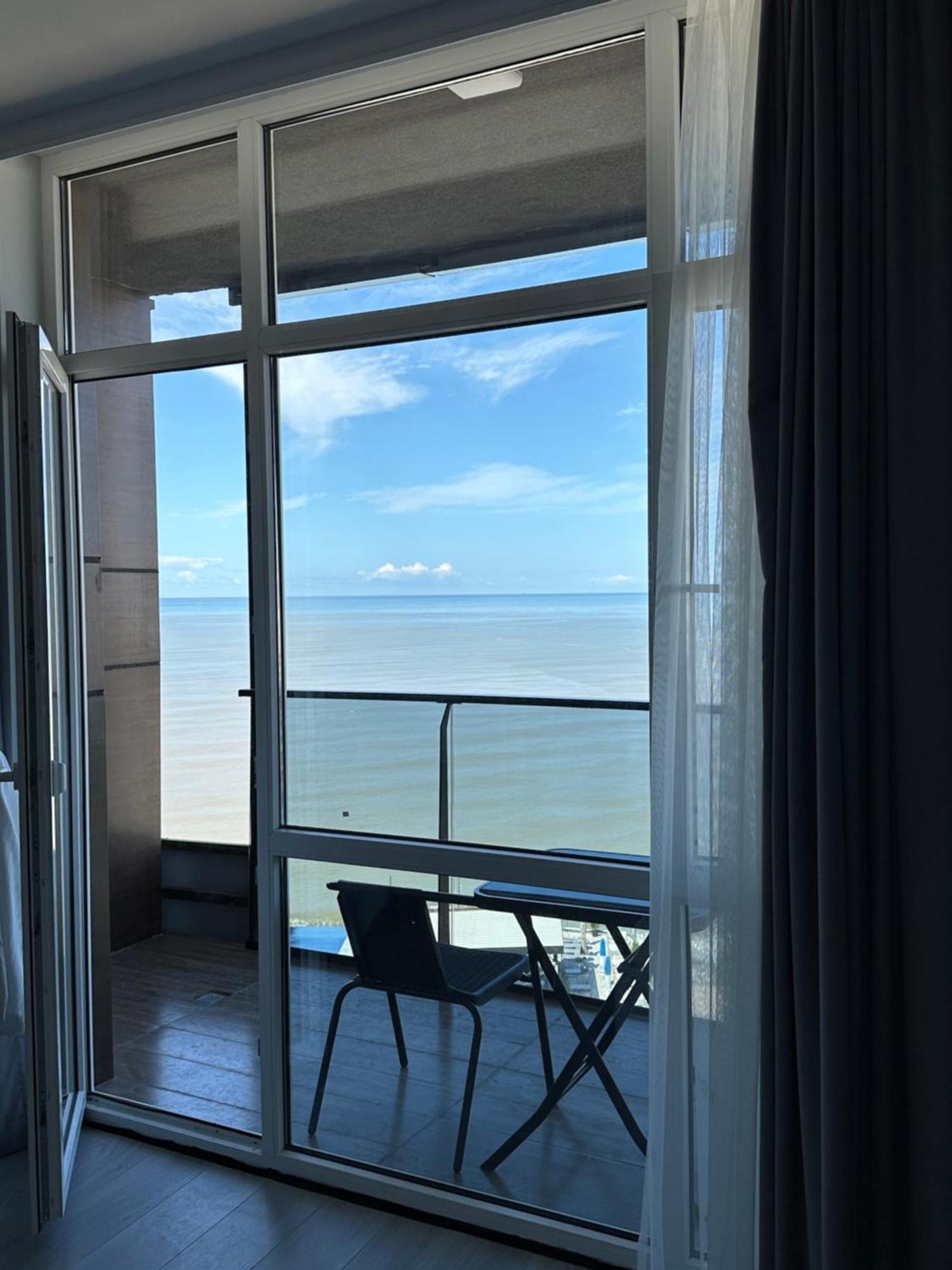 Bi Residence Sea View Luxury Батумі Екстер'єр фото
