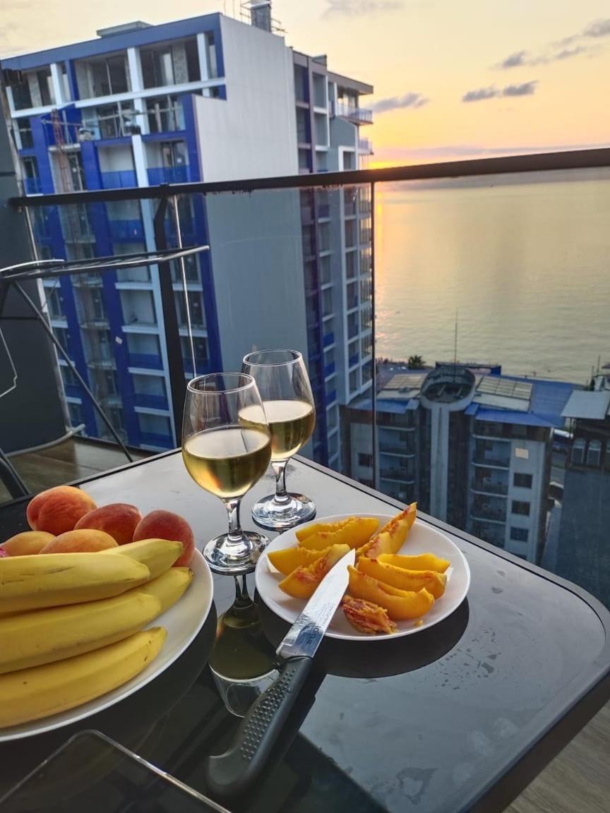 Bi Residence Sea View Luxury Батумі Екстер'єр фото